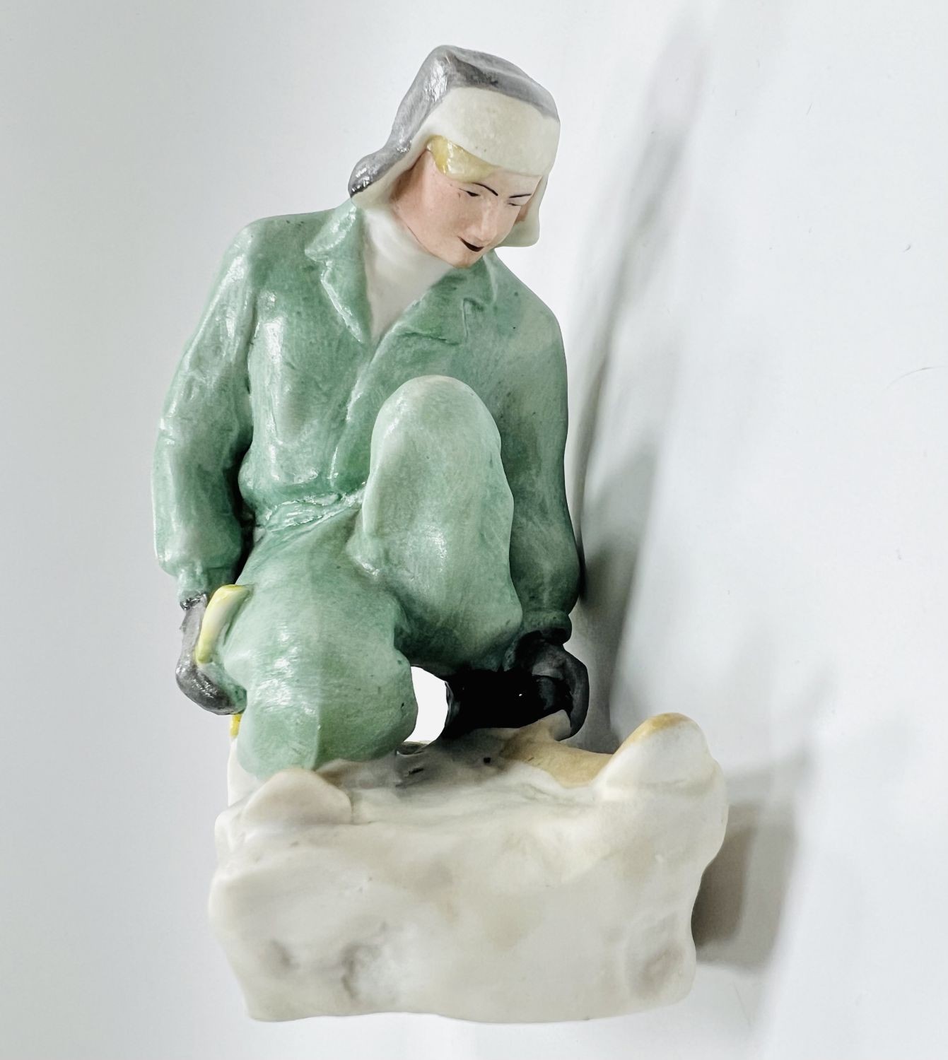 Лыжник. Бискв. фарфор, Городница, 1950-е гг. Редкость – фото 3