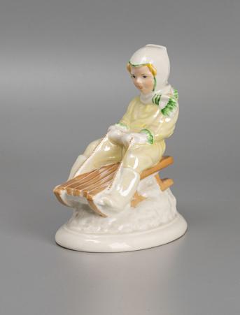 Фигура "С горки" ("Мальчик на санках")