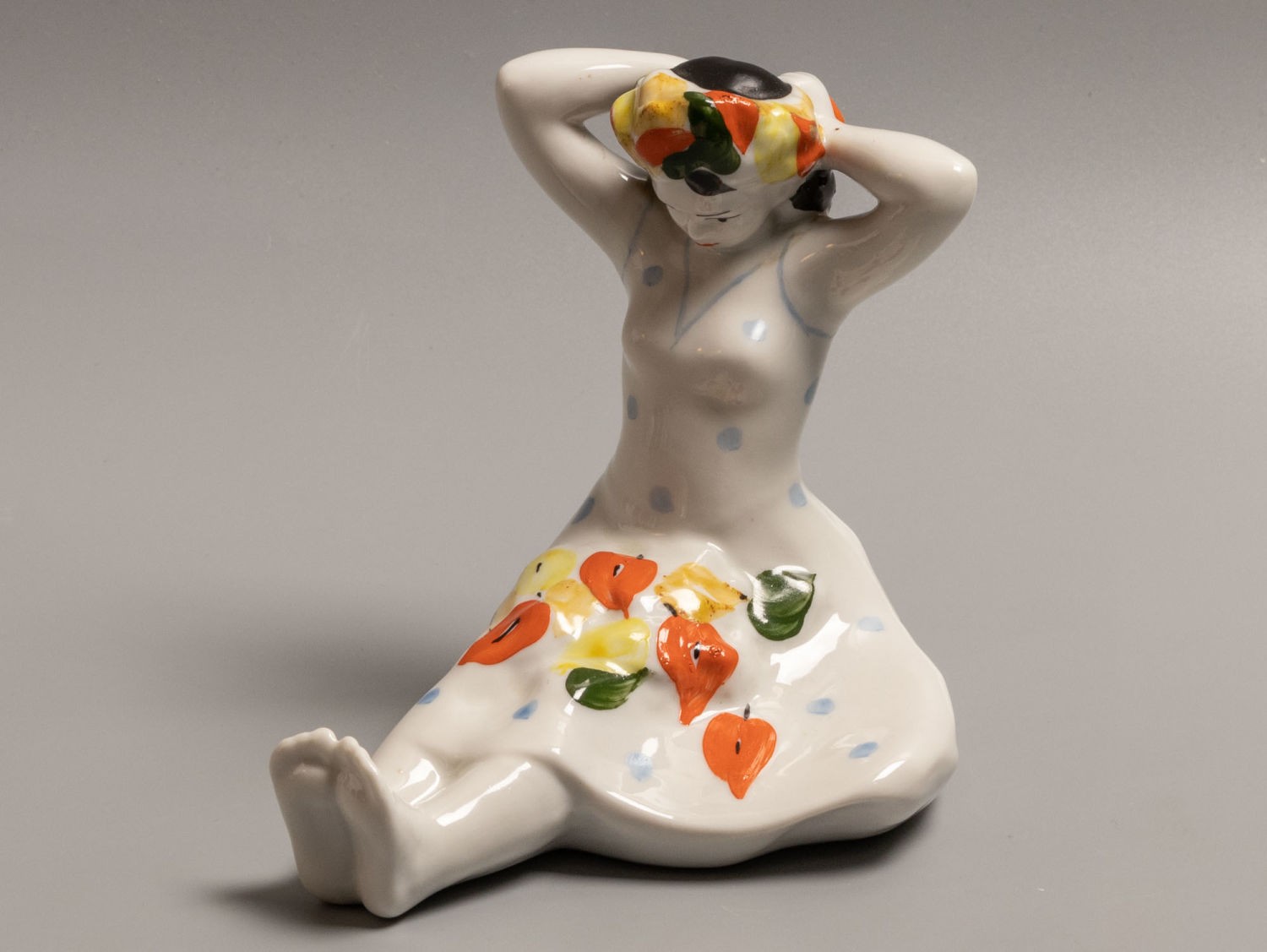 Авт. Федорова Т.А. "Листопад" Статуэтка. Фарфор, роспись. ЛЗФИ 1960-е гг. - Без автора