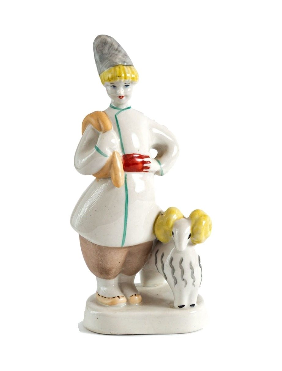 Статуэтка «Чабанец» («Пастушок»), 1950-1960-е – фарфор, Полонное