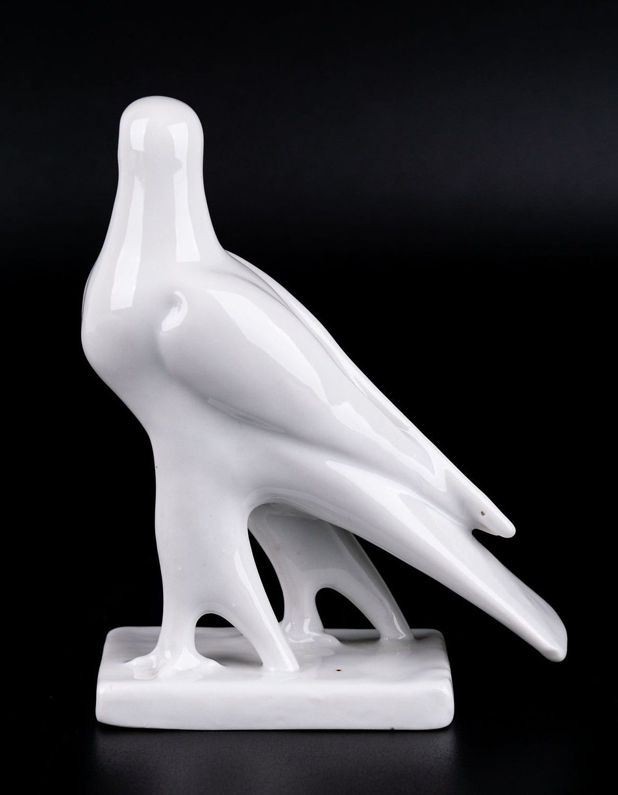 Sculpture “Falcon” – photo 3 of 5