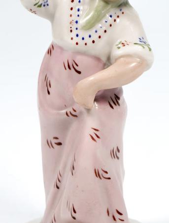 Статуэтка "Плясунья" СССР, 1930-е гг., Дулевский фарфоровый завод, фарфор, надглазурная полихромная роспись. Высота 15 см.