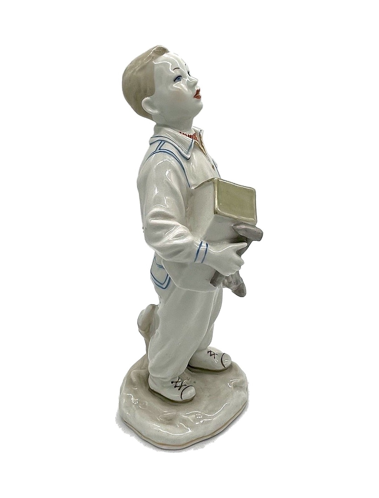 Figurine “Boy with Birdhouse” – photo 2 of 3