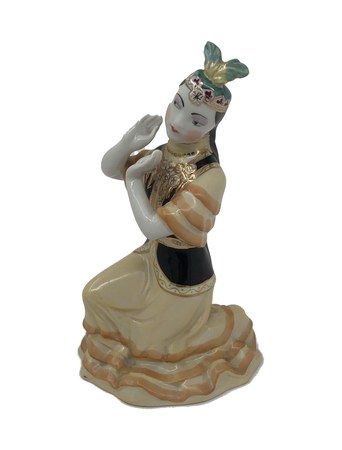 Фарфоровая статуэтка «Танцующая казашка», 1950–1956 – фарфор