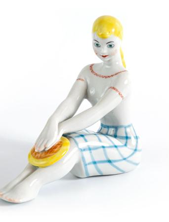 Статуэтка «Девушка с подсолнухом», 1950-е - Владислав Щербина