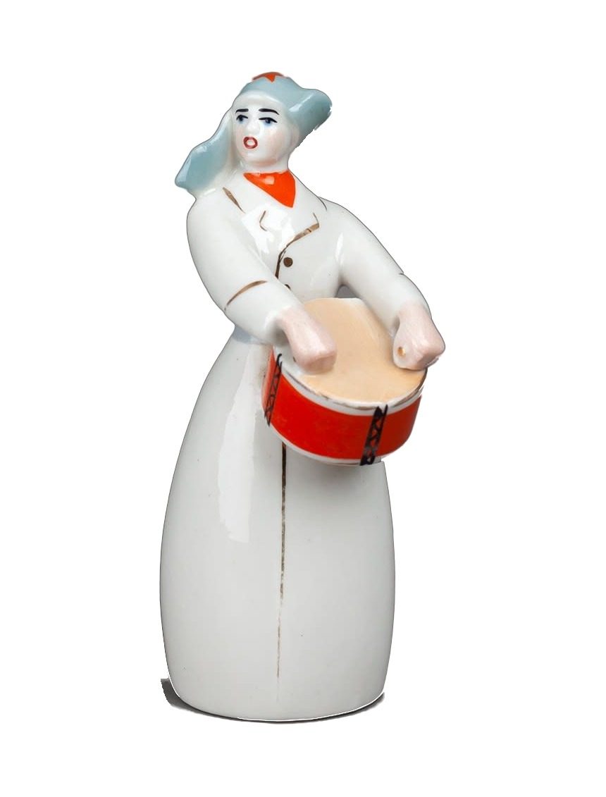 Фигура «Красноармеец-барабанщик» – А. Чередник, фарфор, Полонное, 1950–1960