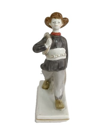Фарфоровая статуэтка «Юный электрик», 1954 – фарфор, роспись, золочение